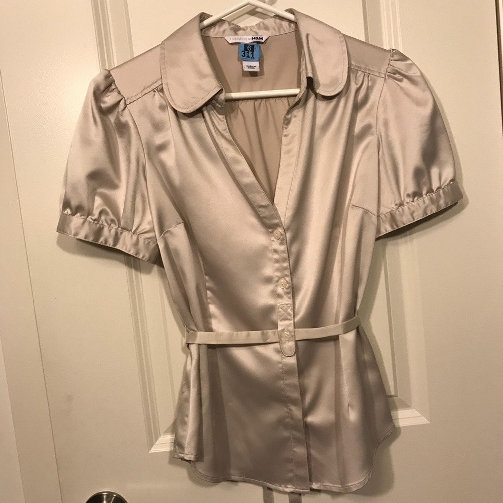 H&M S/S Button Down Collared Shirt - 8